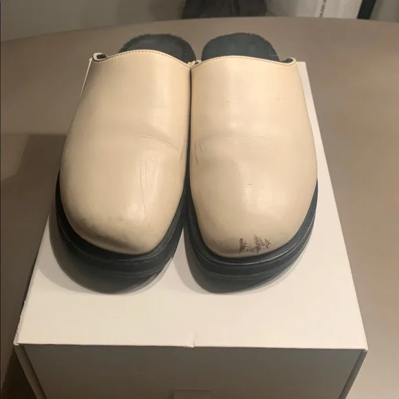 The Row Sabot shearling lined Mule 8.5 - Picture 4 of 9